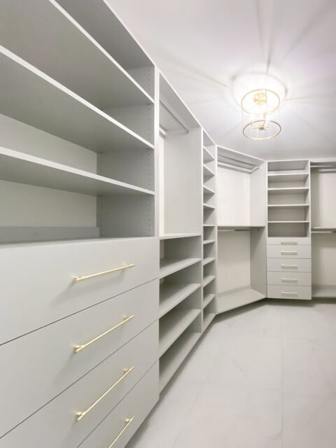 custom walk in closets